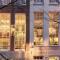Ambassade Hotel