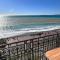 CENTRE PROMENADE Golden Square Terrace 1 min Walk to the Beach AC