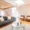 Downtown Seaview Apartment