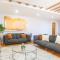 Downtown Seaview Apartment