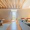 Downtown Seaview Apartment