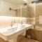 Downtown Seaview Apartment