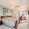 Beachtown Cottage