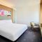 Aloft Montreal Airport