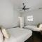 City View 1BR I Gym I Free Parking I Workspace
