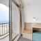 2 Beds in Oceanview Escape in Surfers Paradise