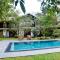 Villa Peacock