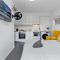 12B Unique 12 Mins Walk Train STA Abnb-Style Studio Apt