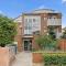 41B Abnb-Style Vibrant 12 Mins Walk to Train STA Studio Apt