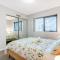 11B Abnb-Style Charming 12 Mins Walk Train STA Free parking2BR