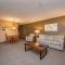 B103 One Bedroom Lake View