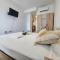 Piazza Napa Suites