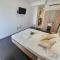 Piazza Napa Suites