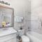 Sea Gem Beach Slp 16 Amenities