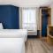 Spark by Hilton Brockville