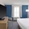 Spark By Hilton Lansing