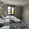 AMIRSHOX GUEST HOUSE
