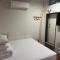 Temple Side Hostel