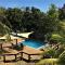 Quiet Retreat, Ideal For An Intimate Romantic Getaway Or 2 Couples