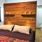 Quiet Retreat, Ideal For An Intimate Romantic Getaway Or 2 Couples