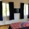 Quiet Retreat, Ideal For An Intimate Romantic Getaway Or 2 Couples