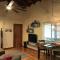 Quiet Retreat, Ideal For An Intimate Romantic Getaway Or 2 Couples