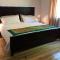Quiet Retreat, Ideal For An Intimate Romantic Getaway Or 2 Couples