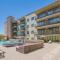 Unique 1BD - DT PHX - Parking, Gym, Pool - Sleeps 6
