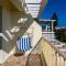 Seaview apartment newly renovated to high quality