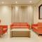Collection O Ovel Hotel Grand