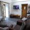 Romeo Cottage - Sleeps 4 - Open Plan Barn - Private Hot Tub & Garden