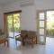 Niki Court Holiday Apartments