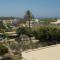 Niki Court Holiday Apartments