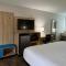 Travelodge by Wyndham Gainesville