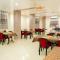 Hotel Avon International