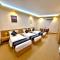 Sheek Hotel