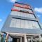 Super Townhouse OAK The Dev Regency