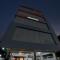 Super Townhouse OAK The Dev Regency