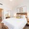 Crescent Point #9: 3Bed Condo
