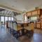 Stepping Stone 4 BR East End