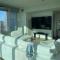 Luxury Designer Suite with Rooftop Pool, Gym