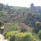 Appartements - Charme, jardin et vue imprenable en plein coeur de St-Cirq