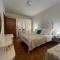 Apartment with swimming pool