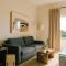 The Point Hotel & Suites