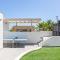 Villa Falqui by Abahana Villas