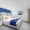 Large Period 2-Bed Apartment Close to Town