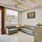 Townhouse Golden Frame
