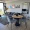 Greenpoint Designer Apartment near Stadium & Waterfront