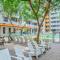 Stylish 2BD - CDT - Gym, Pool, Parking - Sleep 8