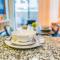 Stylish 2BD - CDT - Gym, Pool, Parking - Sleep 8